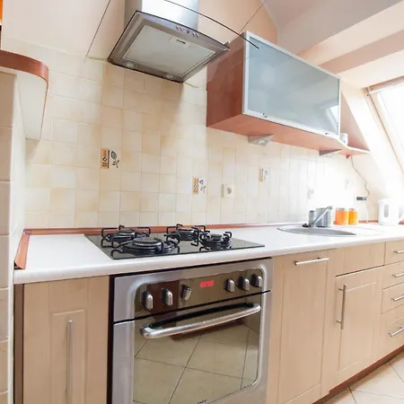 Apartment Pokoje Albertos - Jana Z Kolna 33